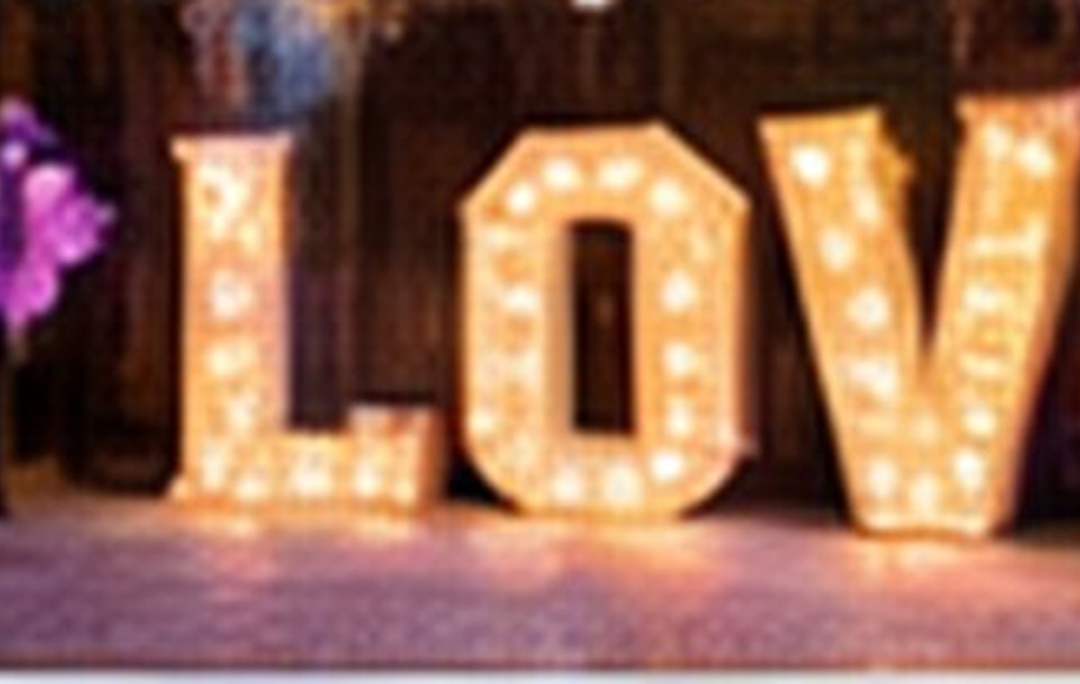 Lichtletters als feestdecoratie